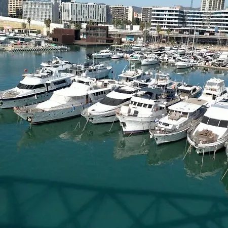 Barco Lucky Botel